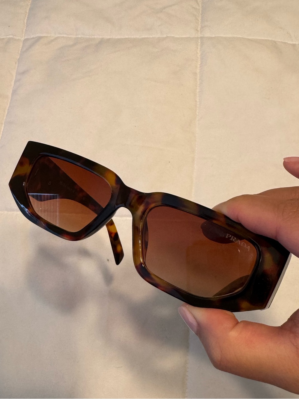 Tortoiseshell Rectangle Sunglasses - Brown Lenses